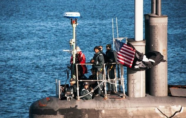 Τι σημαίνει η πειρατική σημαία που εμφανίστηκε σε αμερικανικό υποβρύχιο; (Βίντεο)